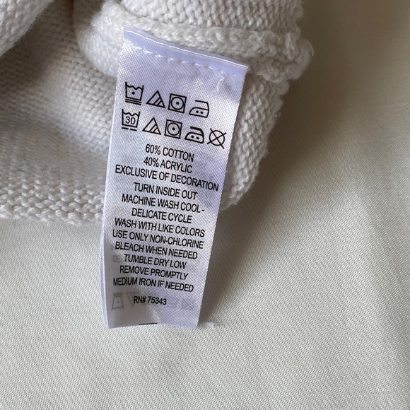 Adorable White Kids Sweater with Penguin Design - Picture 9 of 13